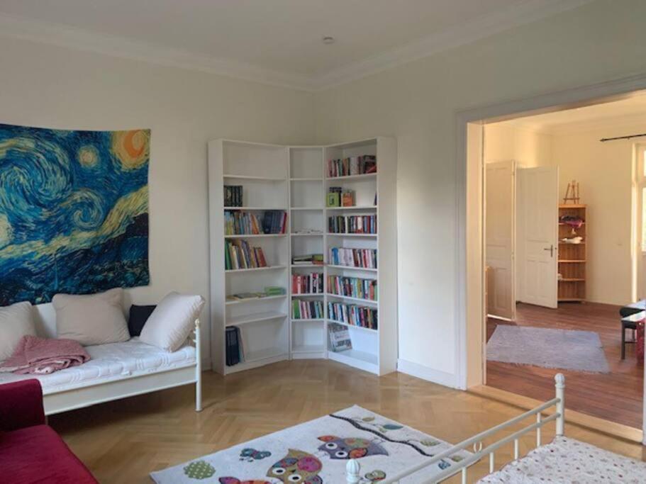 Grosszuegige Wohnung In Schleswiger Altbauvilla Bagian luar foto